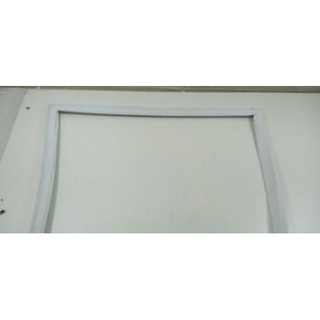 4331816200 BEKO RFNE290E33W n°65 Joint tour de porte pour réfrigérateur